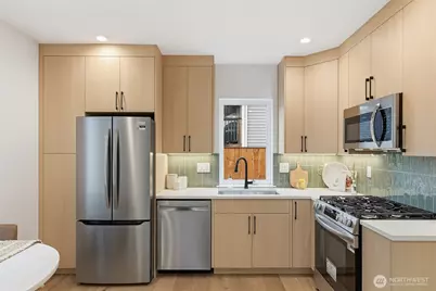 6547 11th Avenue NW #B, Seattle, WA 98117 - Photo 11