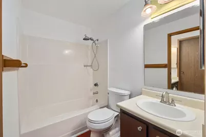 170 Newport Way NW #D32, Issaquah, WA 98027 - Photo 19