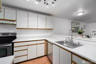 170 Newport Way NW, Issaquah, WA 98027 - Photo 11