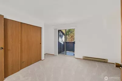 170 Newport Way NW #D32, Issaquah, WA 98027 - Photo 17