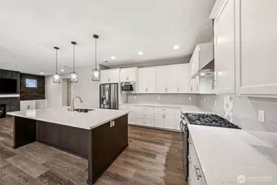 111 Love Drive, Enumclaw, WA 98022 - Photo 5