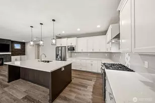 111 Love Dr, Enumclaw, WA 98022 - Photo 5