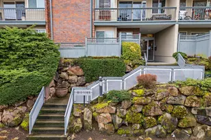 732 11th Ave E, Seattle, WA 98102 - Photo 3