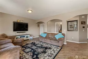 800 S Hamilton Rd, Moses Lake, WA 98837 - Photo 3