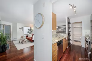 711 E Denny Way, Seattle, WA 98122 - Photo 7