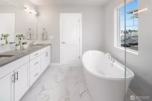 592 SW 97th St, Seattle, WA 98106 - Photo 23