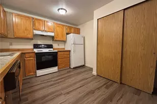 221 Willow St, Bremerton, WA 98310 - Photo 3