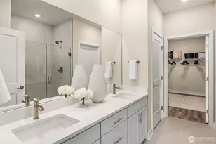 6949 NE 184th Ln, Kenmore, WA 98028 - Photo 9