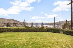 301 S 3rd St, Chelan, WA 98816 - Photo 13