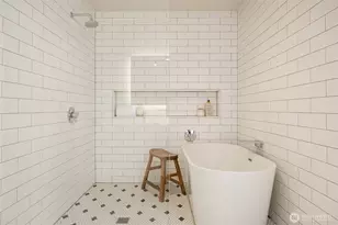 4533 Flying Goat Ave NE, Bainbridge Island, WA 98110 - Photo 31