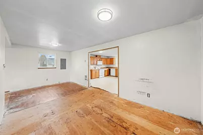 8418 S Thompson Avenue, Tacoma, WA 98444 - Photo 13