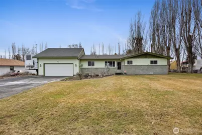 8507 NE Hillcrest Drive, Moses Lake, WA 98837 - Photo 1