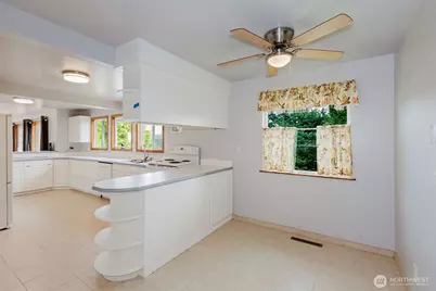 1925 N Callow Avenue, Bremerton, WA 98312 - Photo 13