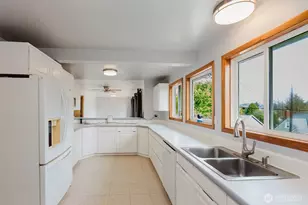 1925 N Callow Ave, Bremerton, WA 98312 - Photo 17