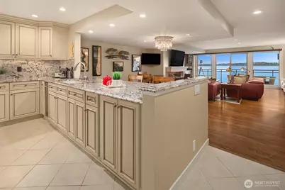 6363 Lake Washington Boulevard NE #203, Kirkland, WA 98033 - Photo 17