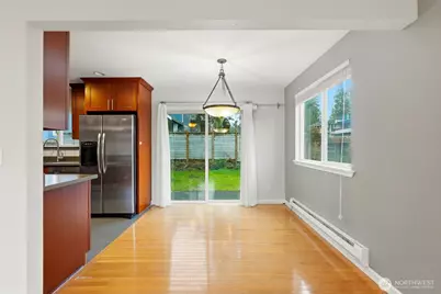 3017 W Government Way, Seattle, WA 98199 - Photo 11