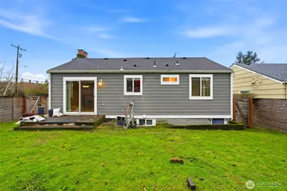 3017 W Government Way, Seattle, WA 98199 - Photo 25