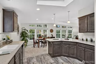 1725 242nd St SE, Bothell, WA 98021 - Photo 11