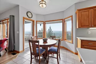 10935 N Acoma Dr, Spokane, WA 99208 - Photo 9