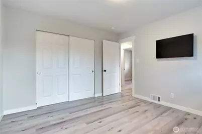 511 S 92nd St, Tacoma, WA 98444 - Photo 7