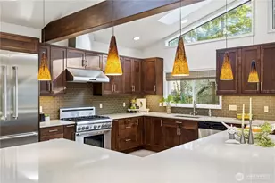 8713 NE 144th St, Kirkland, WA 98034 - Photo 9