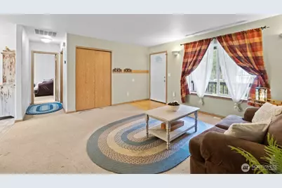 18209 Park Lane SE, Yelm, WA 98597 - Photo 7