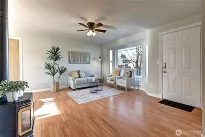 6406 64th Place NE, Marysville, WA 98270 - Photo 5