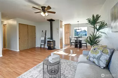 6406 64th Place NE, Marysville, WA 98270 - Photo 7