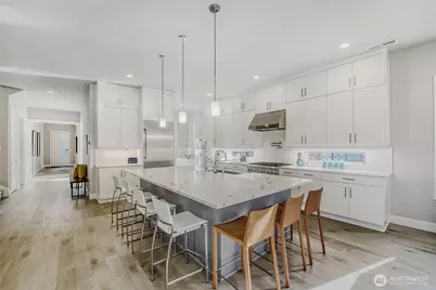 21811 SE 5th Place, Sammamish, WA 98074 - Photo 5