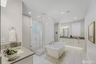 21811 SE 5th Pl, Sammamish, WA 98074 - Photo 21