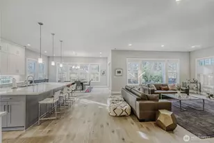 21811 SE 5th Pl, Sammamish, WA 98074 - Photo 11