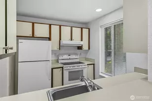 14424 NE 30th Pl, Bellevue, WA 98007 - Photo 7