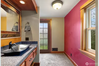 1600 27th Avenue, Seattle, WA 98122 - Photo 29