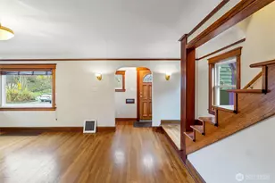 1600 27th Ave, Seattle, WA 98122 - Photo 5
