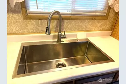 12200 Stone Avenue N #74, Seattle, WA 98133 - Photo 5