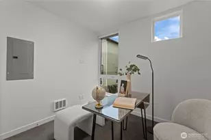 942 N 89th St, Seattle, WA 98103 - Photo 13