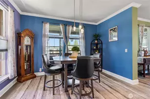 936 Mountain Villa Dr, Enumclaw, WA 98022 - Photo 7