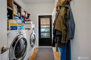 936 Mountain Villa Dr, Enumclaw, WA 98022 - Photo 19