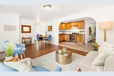 671 Shelton Avenue NE, Renton, WA 98056 - Photo 3