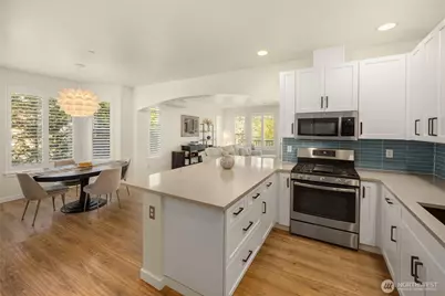 737 Madison Avenue N #30, Bainbridge Island, WA 98110 - Photo 13