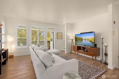 737 Madison Avenue N #30, Bainbridge Island, WA 98110 - Photo 9