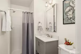 737 Madison Ave N, Bainbridge Island, WA 98110 - Photo 23