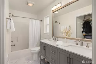 737 Madison Avenue N #30, Bainbridge Island, WA 98110 - Photo 21