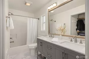 737 Madison Ave N, Bainbridge Island, WA 98110 - Photo 21