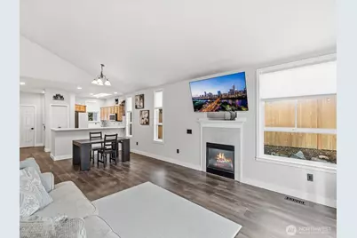 16501 48th Avenue W #B, Edmonds, WA 98026 - Photo 11