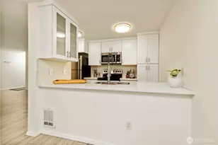 7453 Newcastle Golf Club Rd, Newcastle, WA 98059 - Photo 9