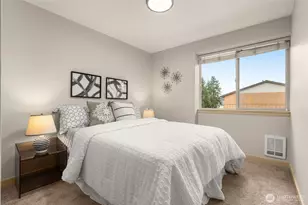 8240 126th Ave NE, Kirkland, WA 98033 - Photo 15