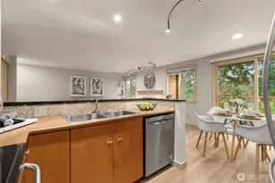 8240 126th Ave NE, Kirkland, WA 98033 - Photo 11