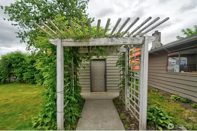 10819 57th Street E, Puyallup, WA 98372 - Photo 31