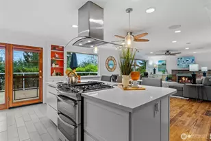 15612 38th Ave NE, Lake Forest Park, WA 98155 - Photo 11